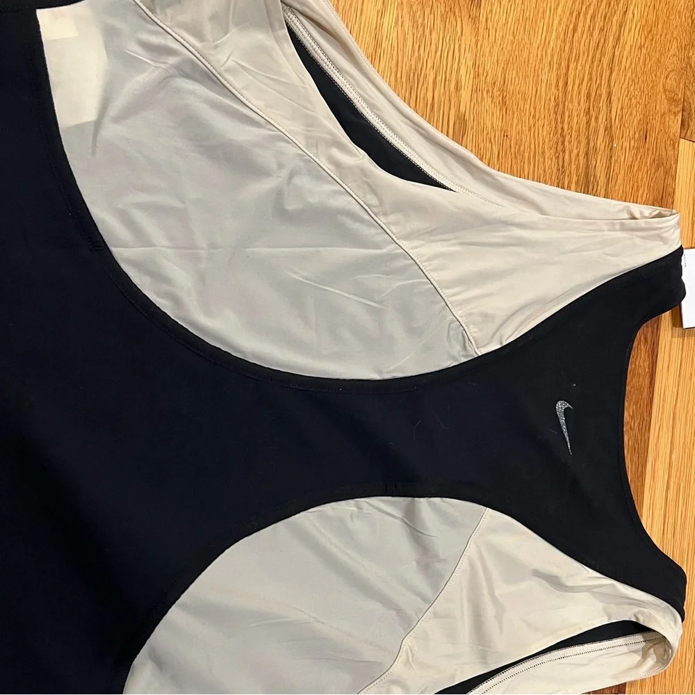 Nike cropped yoga
